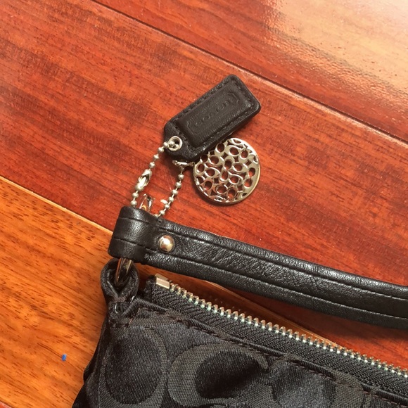 Black Coach Small Purse - Picture 4 of 5